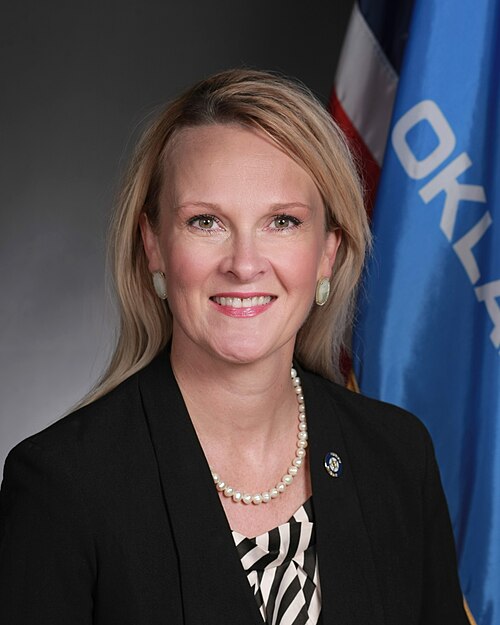 Official portrait of Toni Hasenbeck